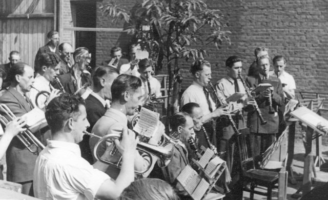 f1950_blaaskapel.jpg
